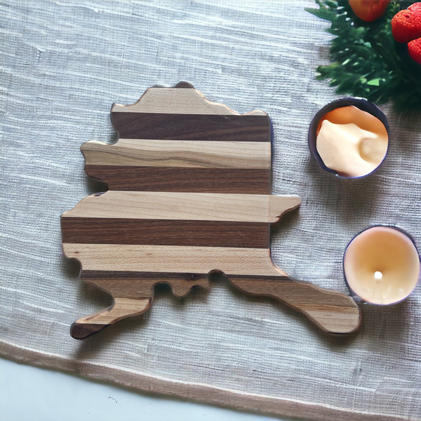 ALASKAN CHARCUTERIE BOARD / CUTTING BOARD LARGE