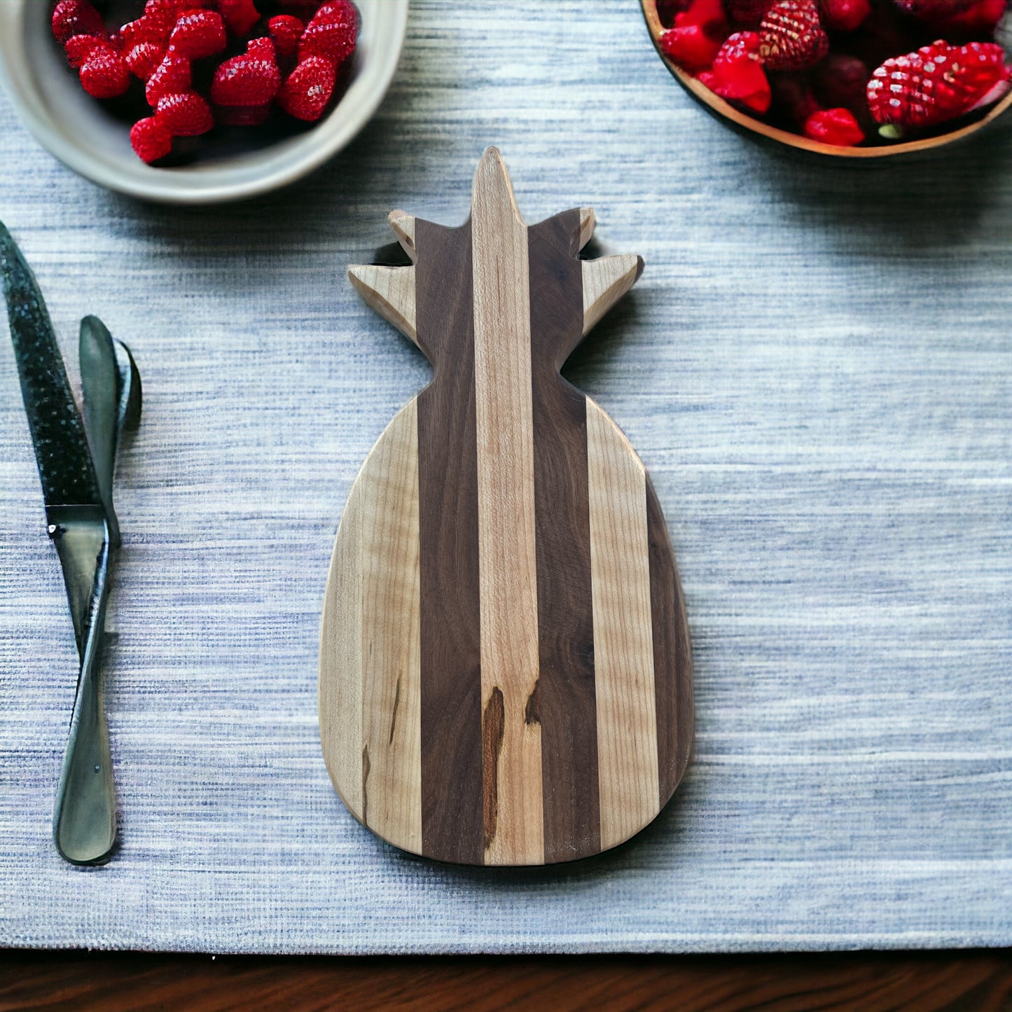 PINEAPPLE CHARCUTERIE / CUTTING BOARD LARGE