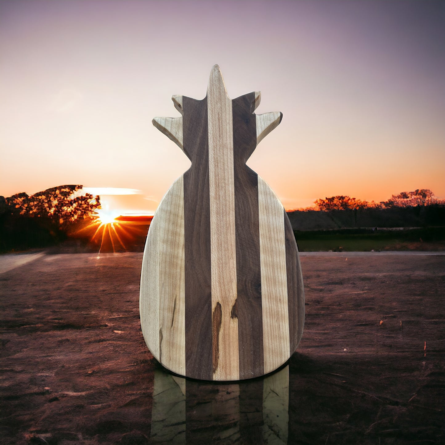 PINEAPPLE CHARCUTERIE / CUTTING BOARD LARGE