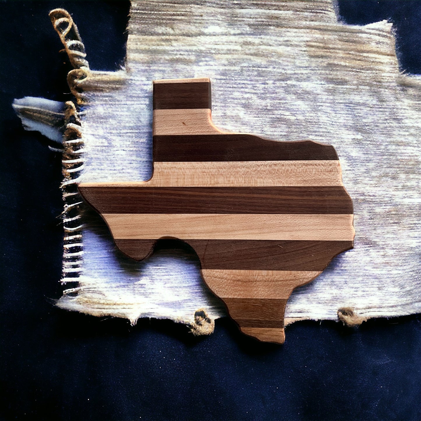 TEXAS CHARCUTERIE / CUTTING BOARD LARGE